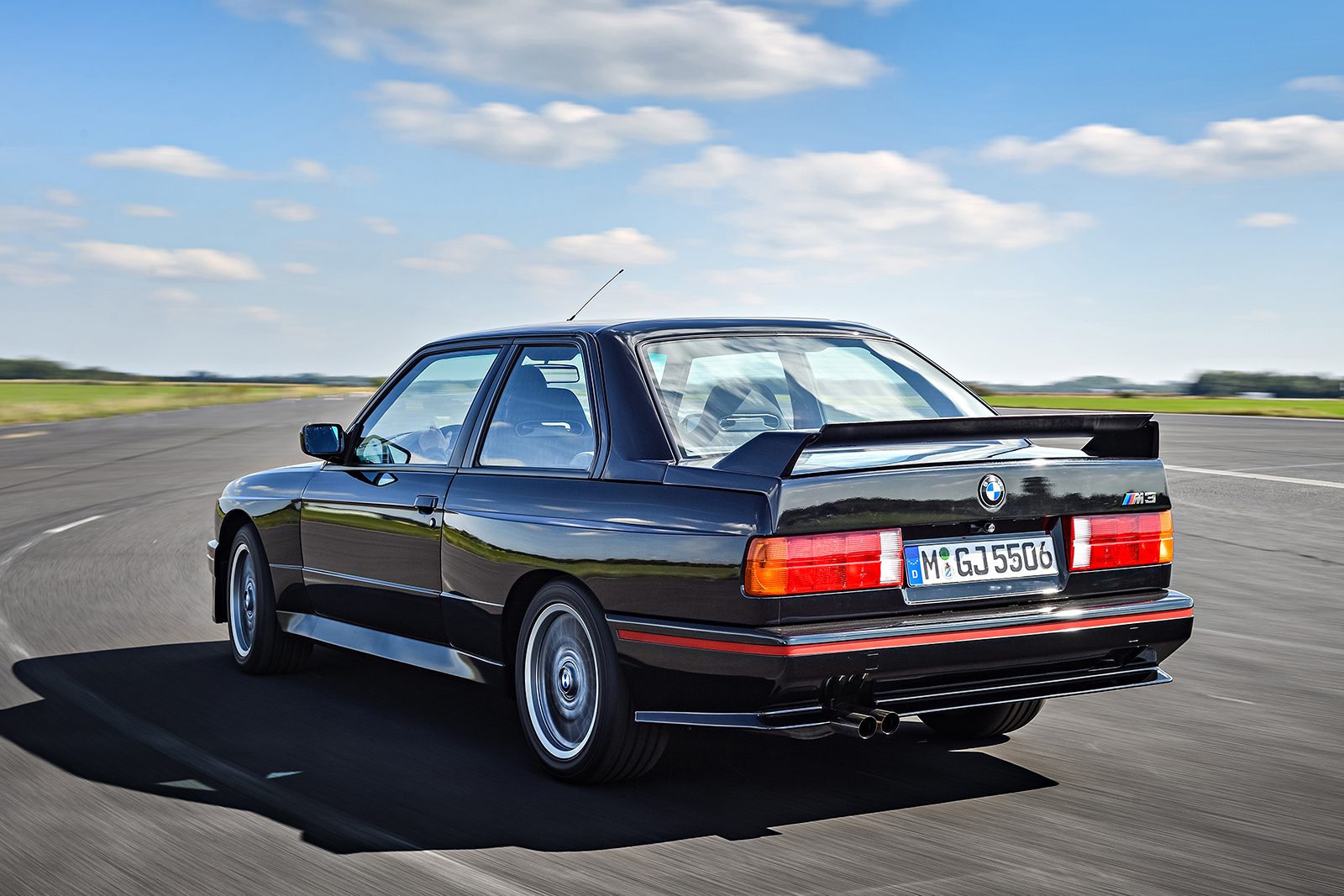 best bmws ever bmw e30 m3  11