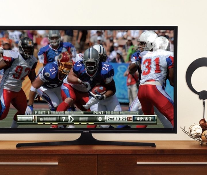 The Clearstream Eclipse mounted in a living room.