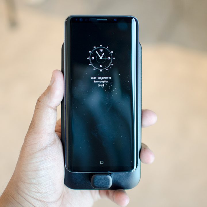 galaxy s9 hands-on review always on clock