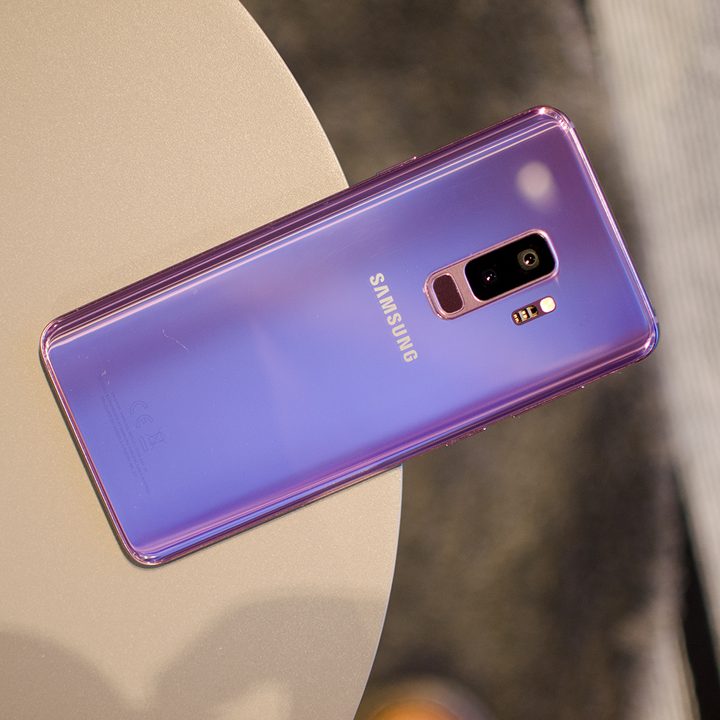 galaxy s9 Plus hands-on review lilac back