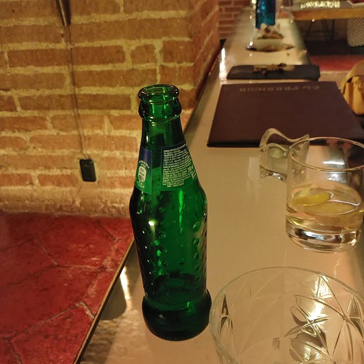 lg v30s thinq review bottle bright mode
