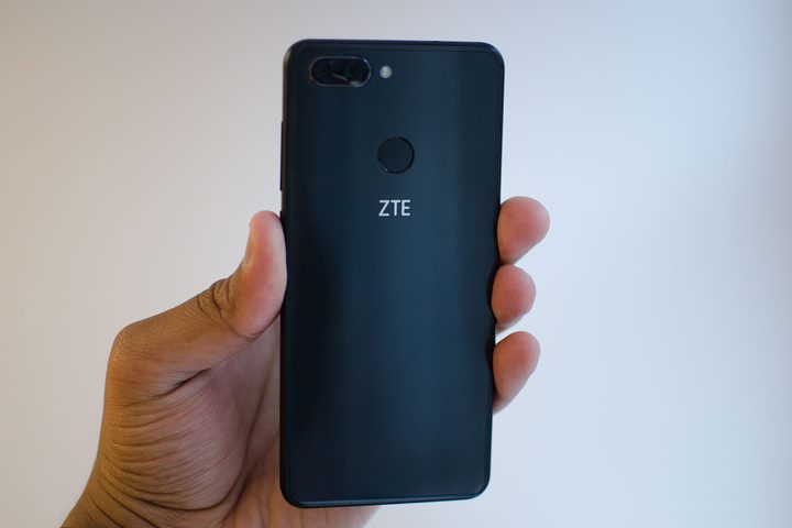 ZTE-Blade-V9