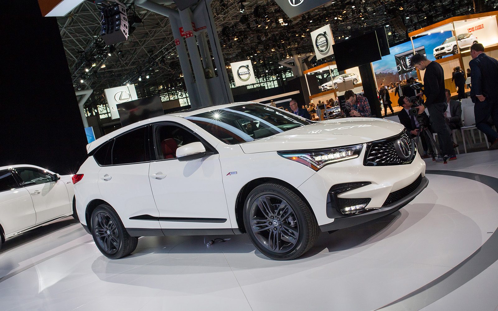 production ready 2019 acura rdx arrives nyc 2018 new york