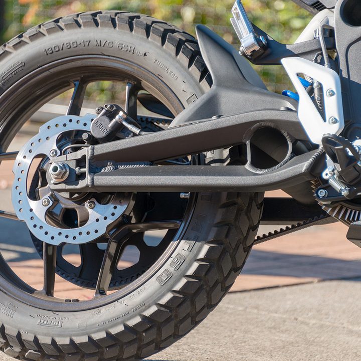 zero dsr electric motorcycle review 2018 emotorcycle rearswinngarmn
