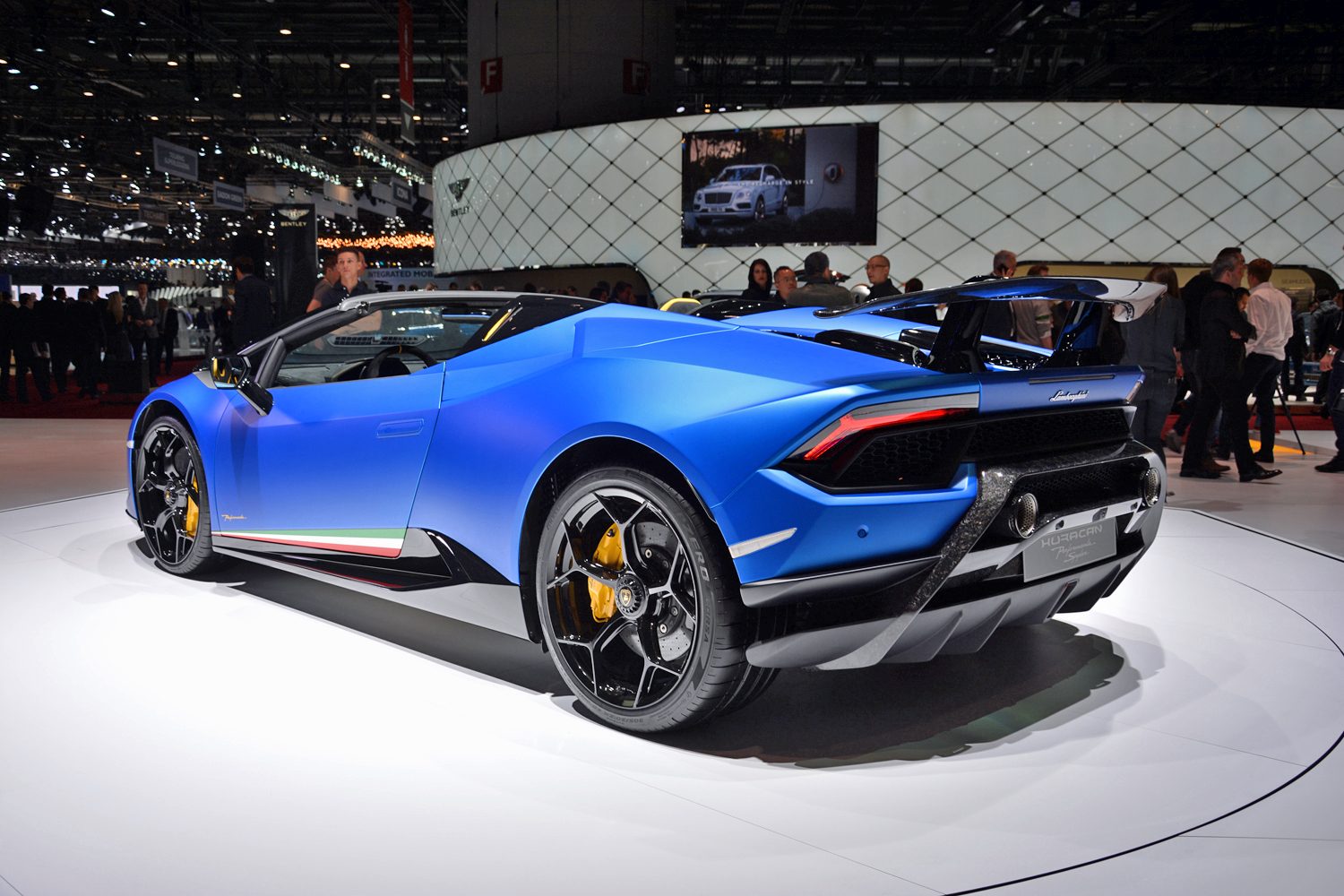 Lamborghini Huracan Performante Spyder live