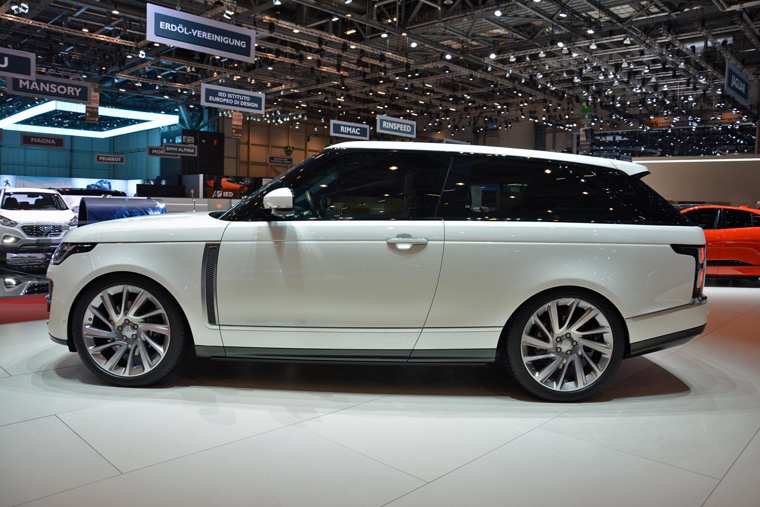 Land Rover Range Rover SV Coupe