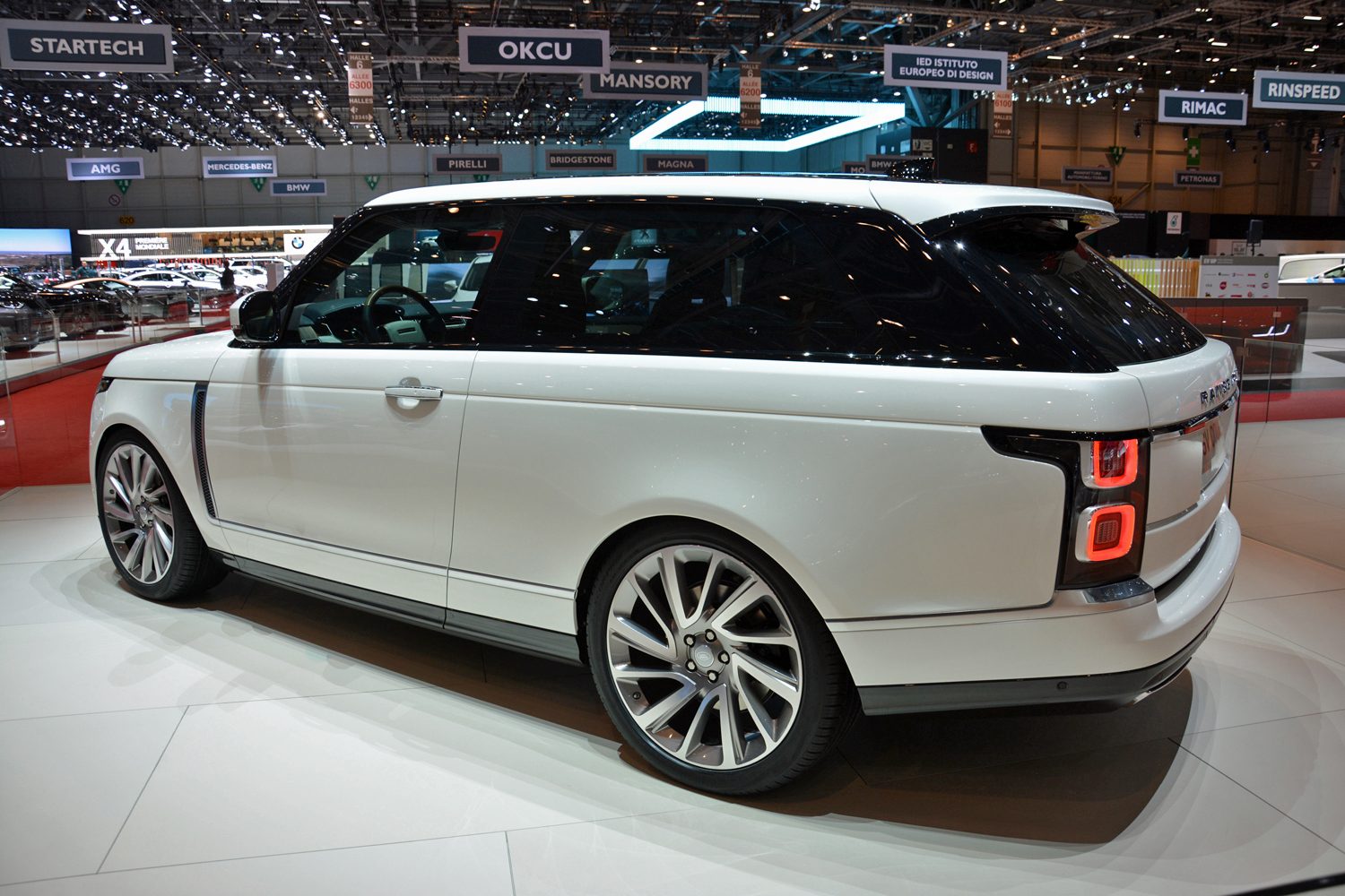 Land Rover Range Rover SV Coupe