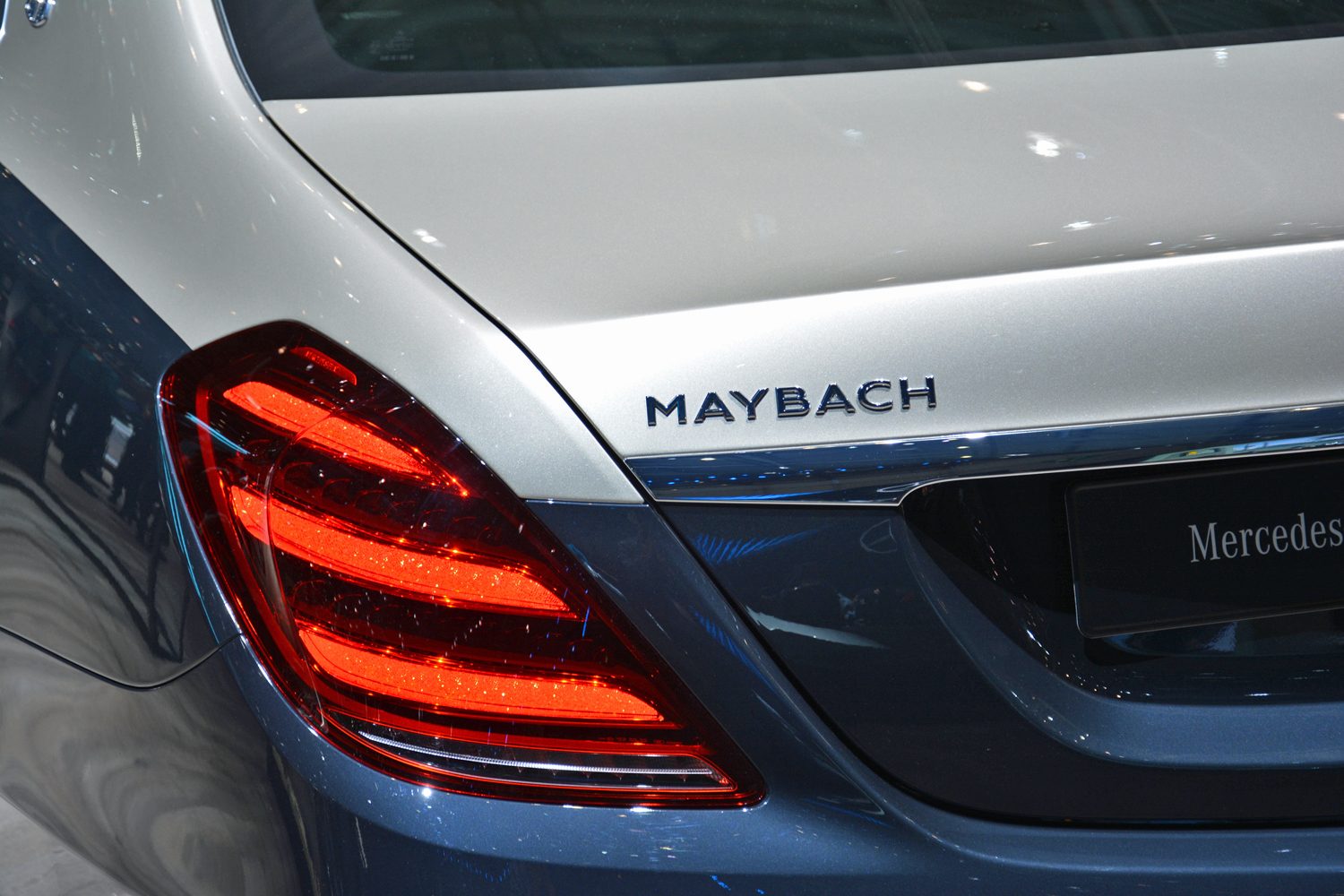 Mercedes-Maybach S-Class live
