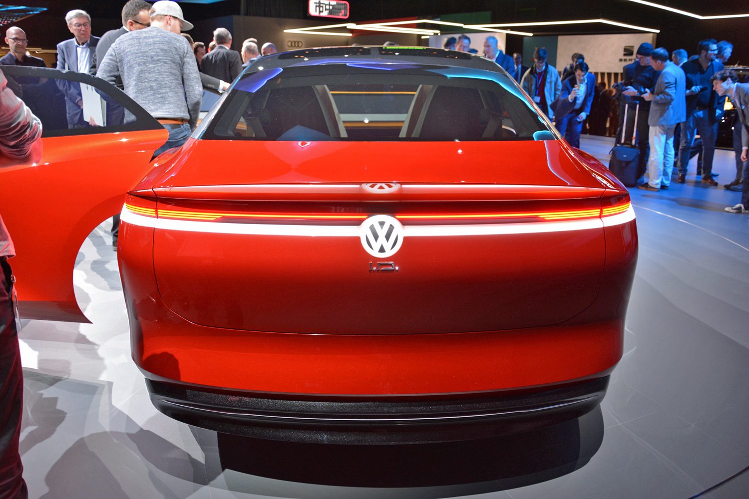Volkswagen Vizzion Concept live