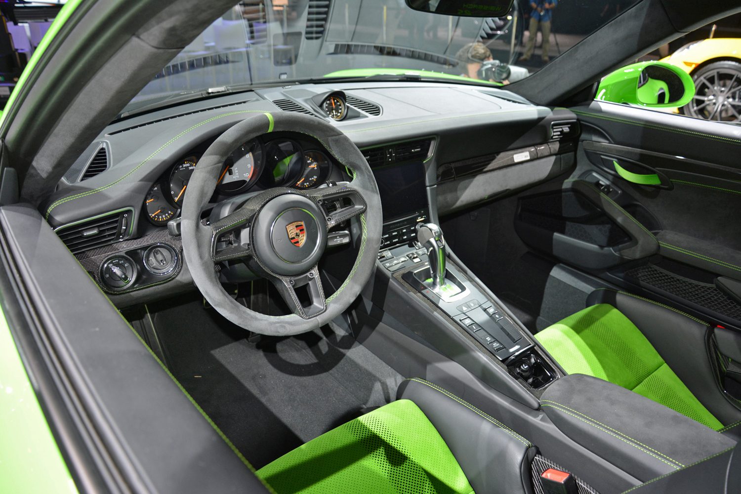 Porsche 911 GT3 RS Weissach Package