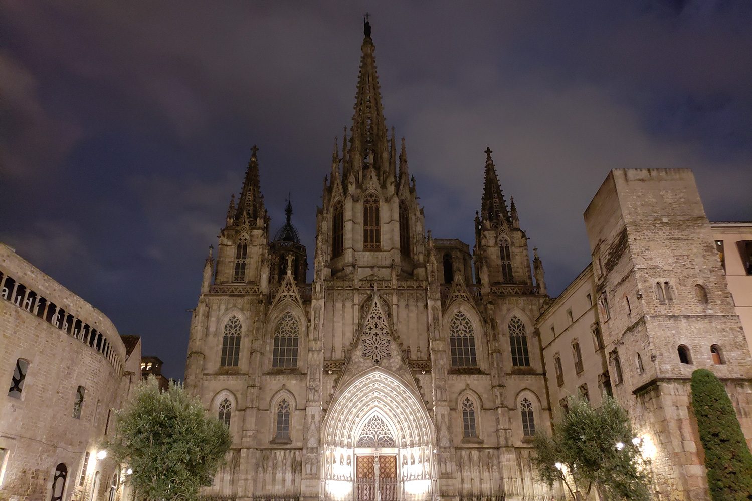galaxy s9 camera test barcelona cathedral