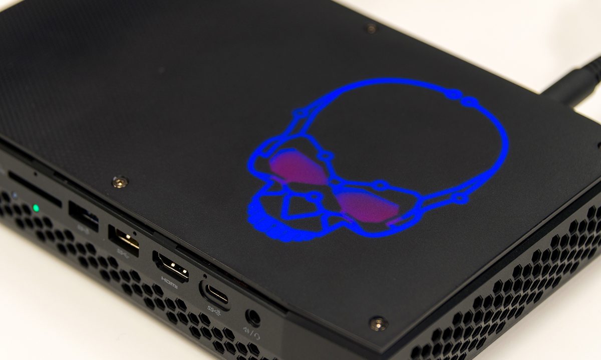 intel hades canyon nuc8i7hvk review nuc skull1