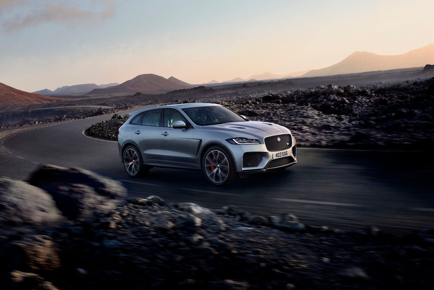 Jaguar F-Pace SVR