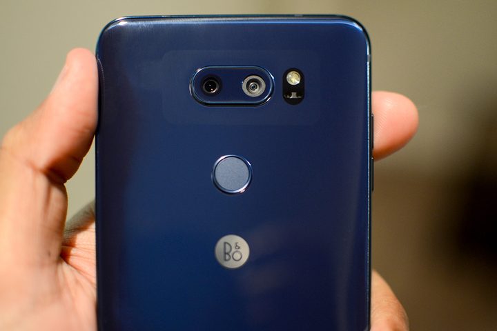 lg v30s tinkq