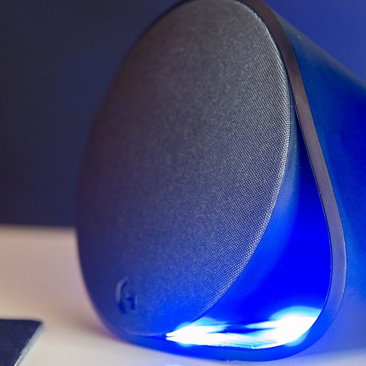 logitech g560 review speakers side1