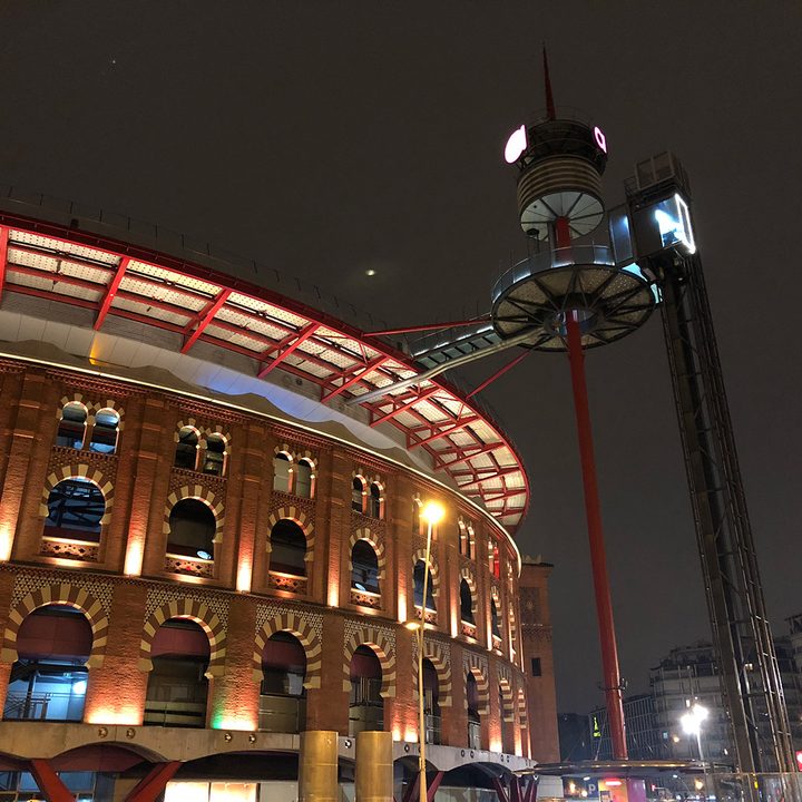 low light camera comparison Las Arenas iPhone X
