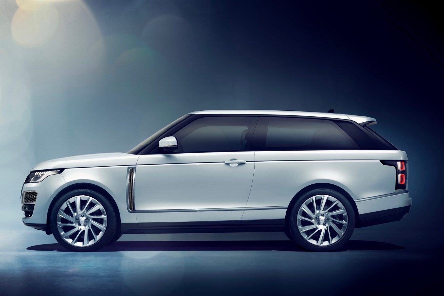 land rover range sv coupe geneva motor show 2018