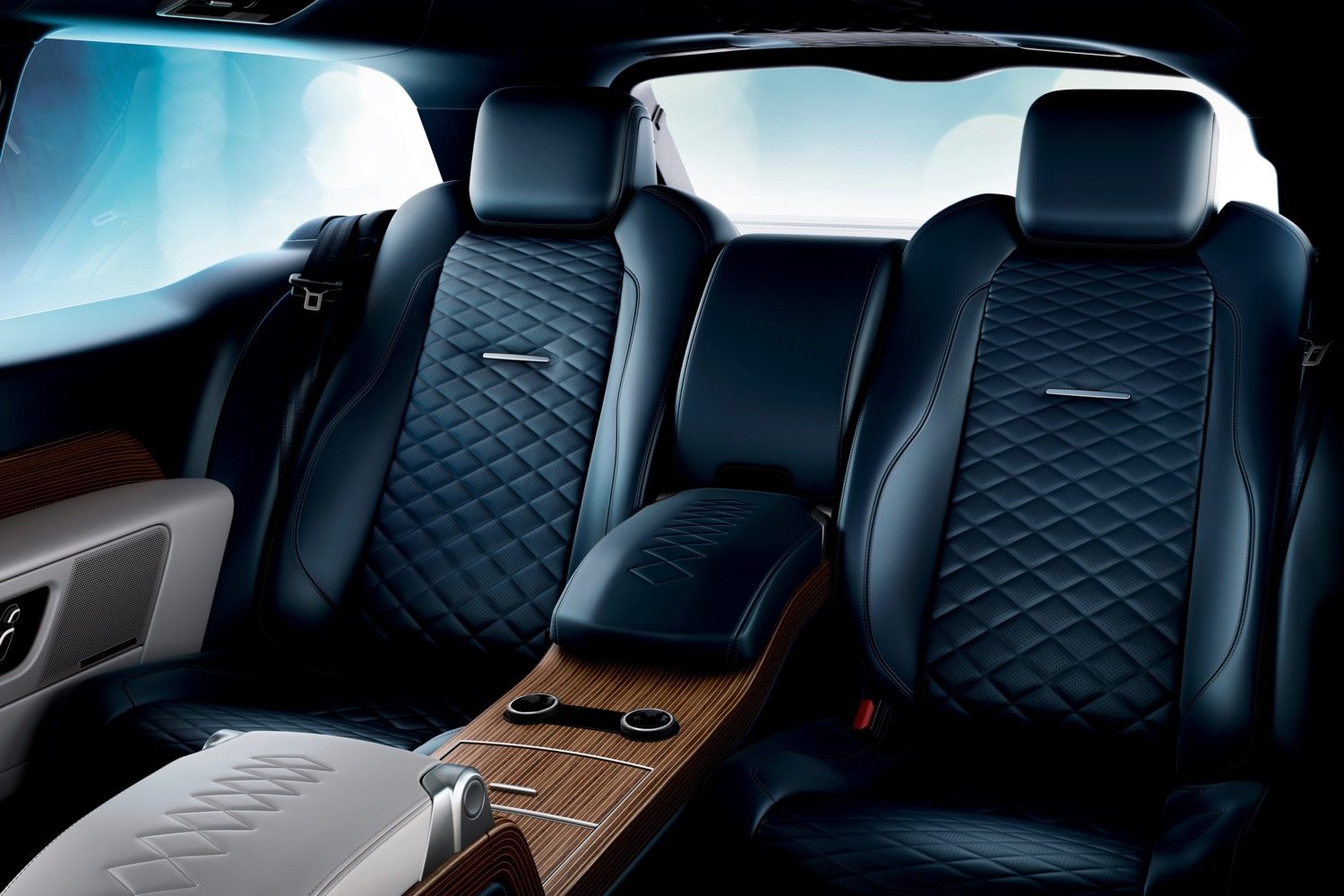land rover range sv coupe geneva motor show 2018