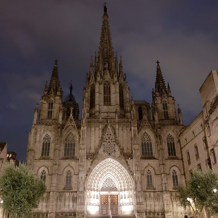 samsung galaxy s9 plus review camera samples cathedral