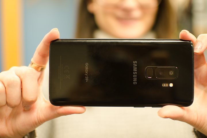 samsung galaxy s9 plus review horizontal