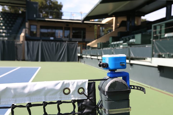 smart tennis gear in/out