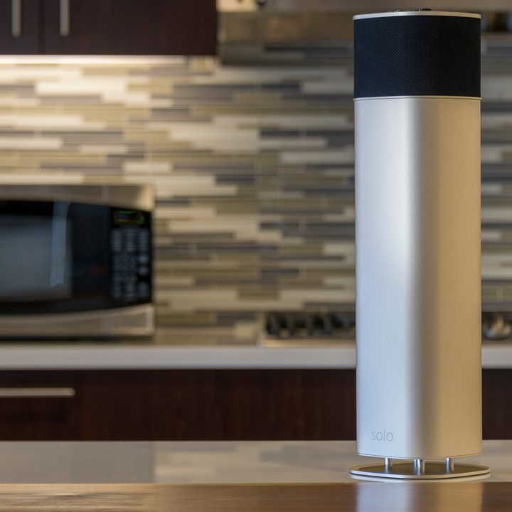 Studio 19 Solo EQ speaker