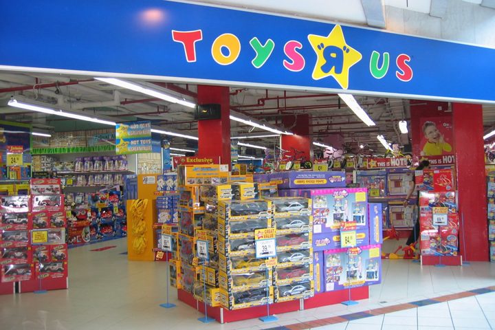 Toys R Us Store