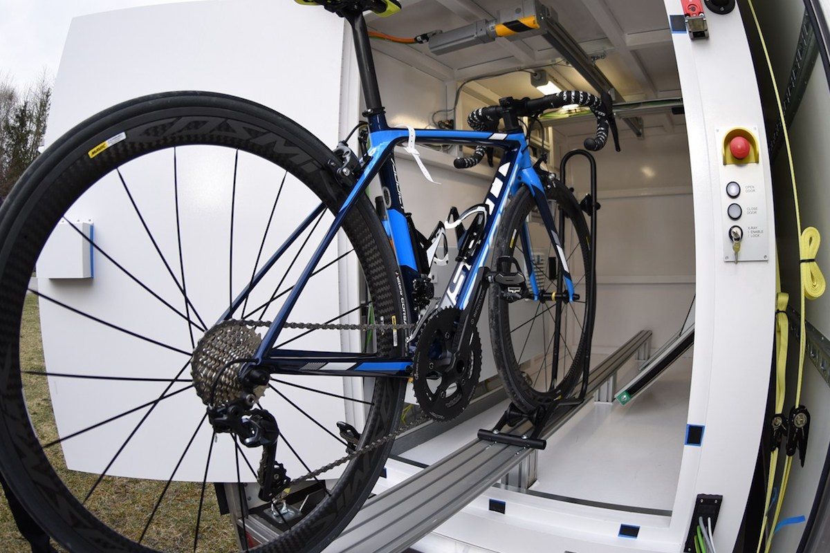 UCI X-Ray machine for bikes