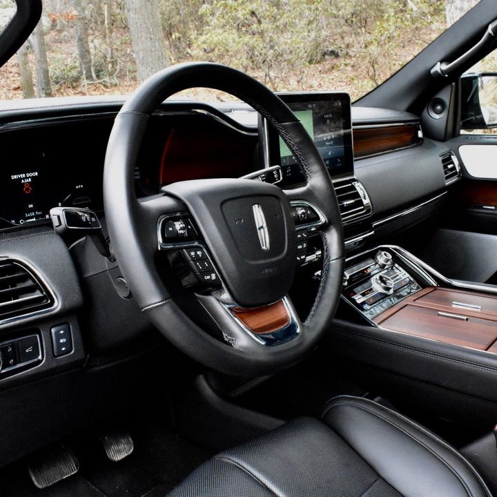 2018 Lincoln Navigator review