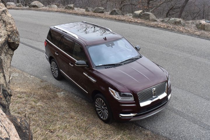2018 Lincoln Navigator review