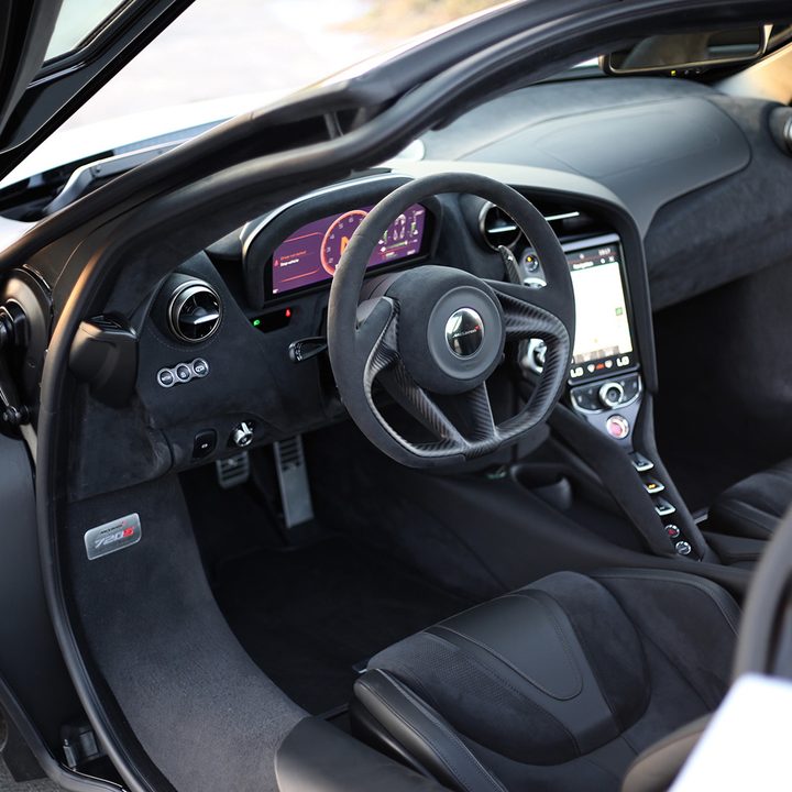 2018 mclaren 720s review drivers seat