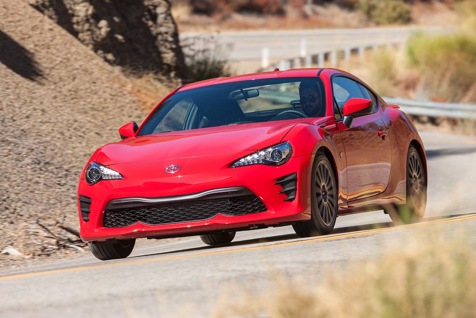 toyota and subaru reboot 86 sports coupe for second generation 2018  4