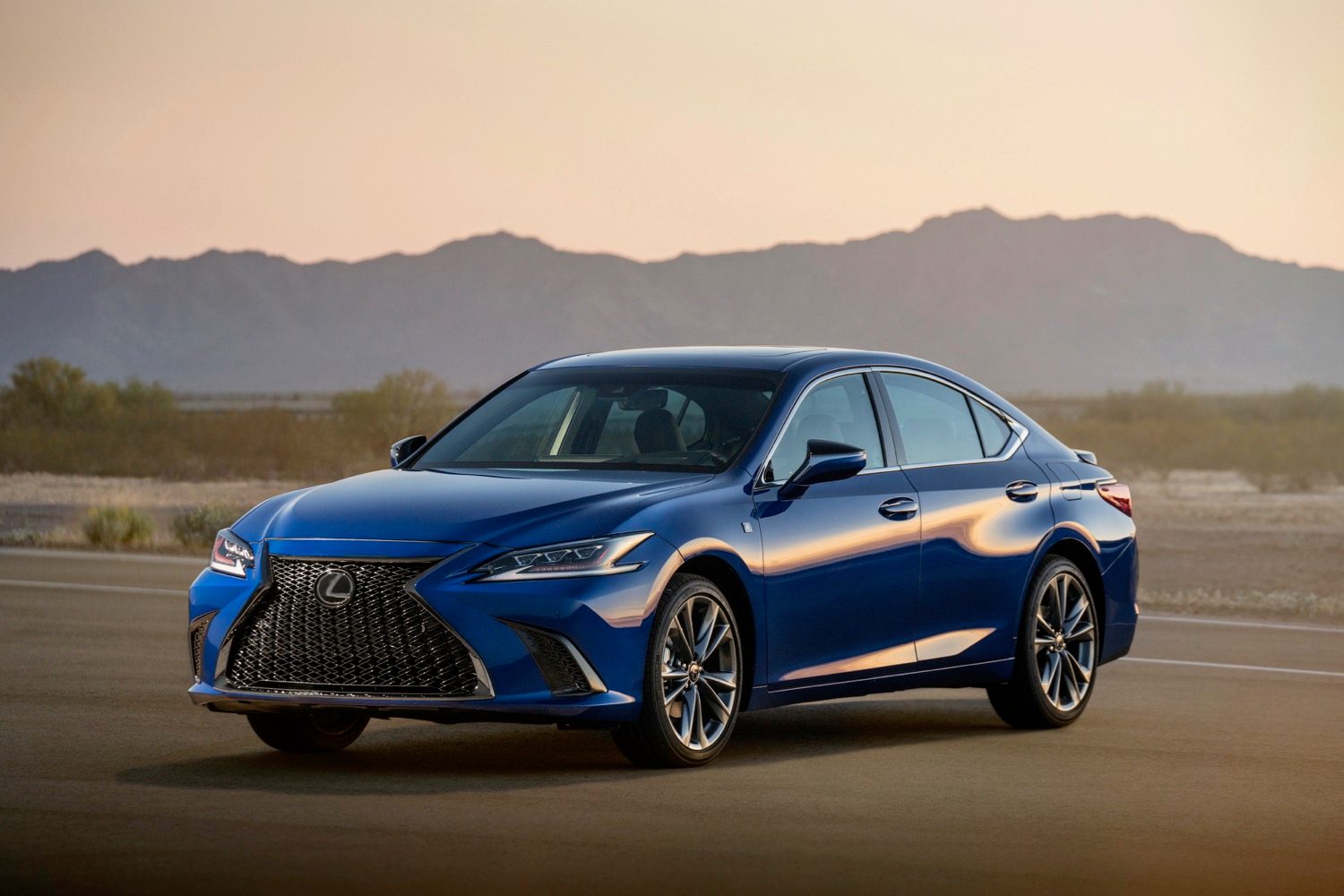 2019 Lexus ES