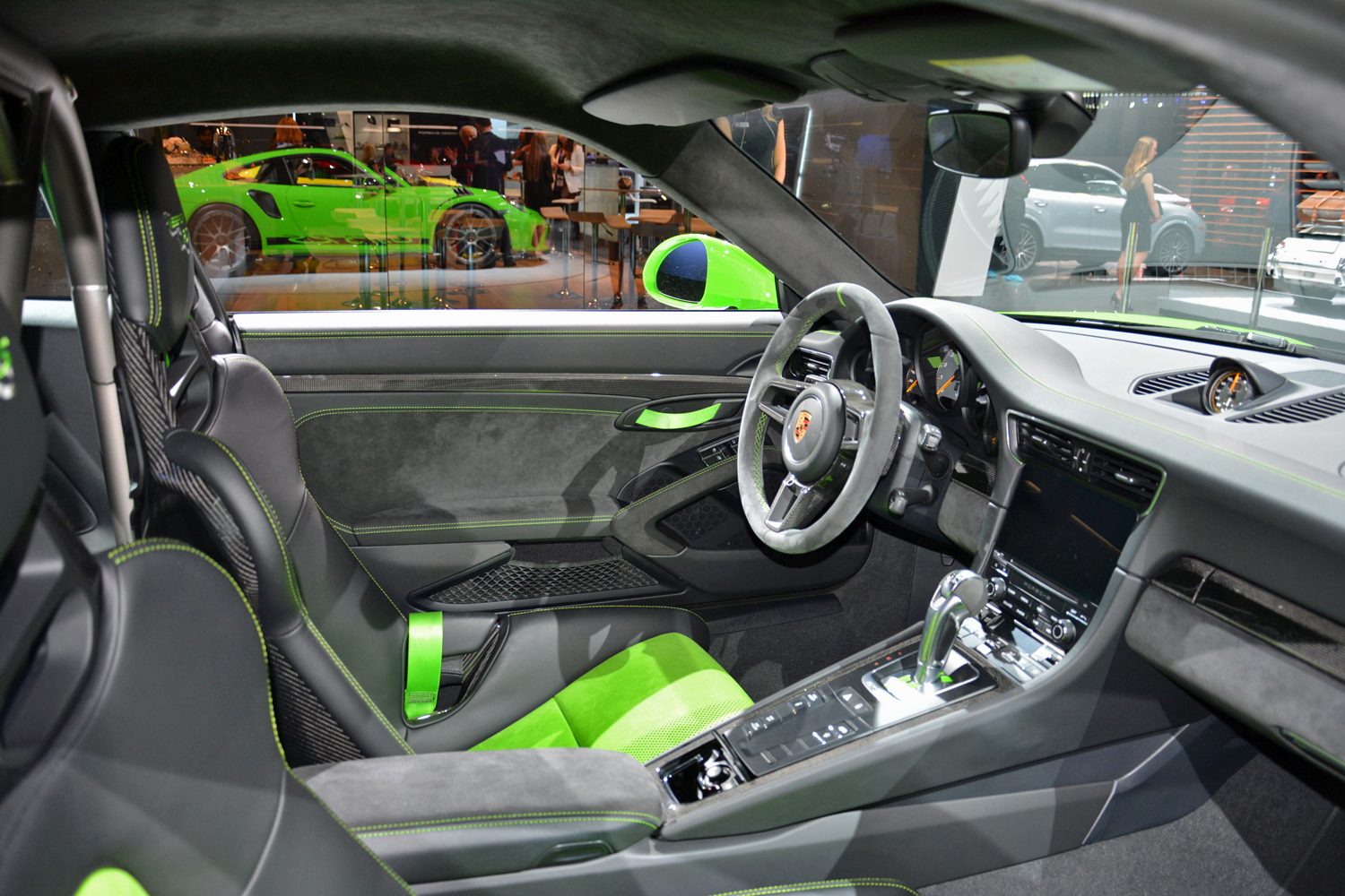 porsche insight into the 911 gt3 rs weissach package dt new york 2018 12