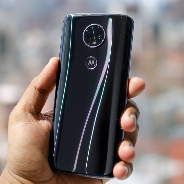 moto e5 plus review hands on 9