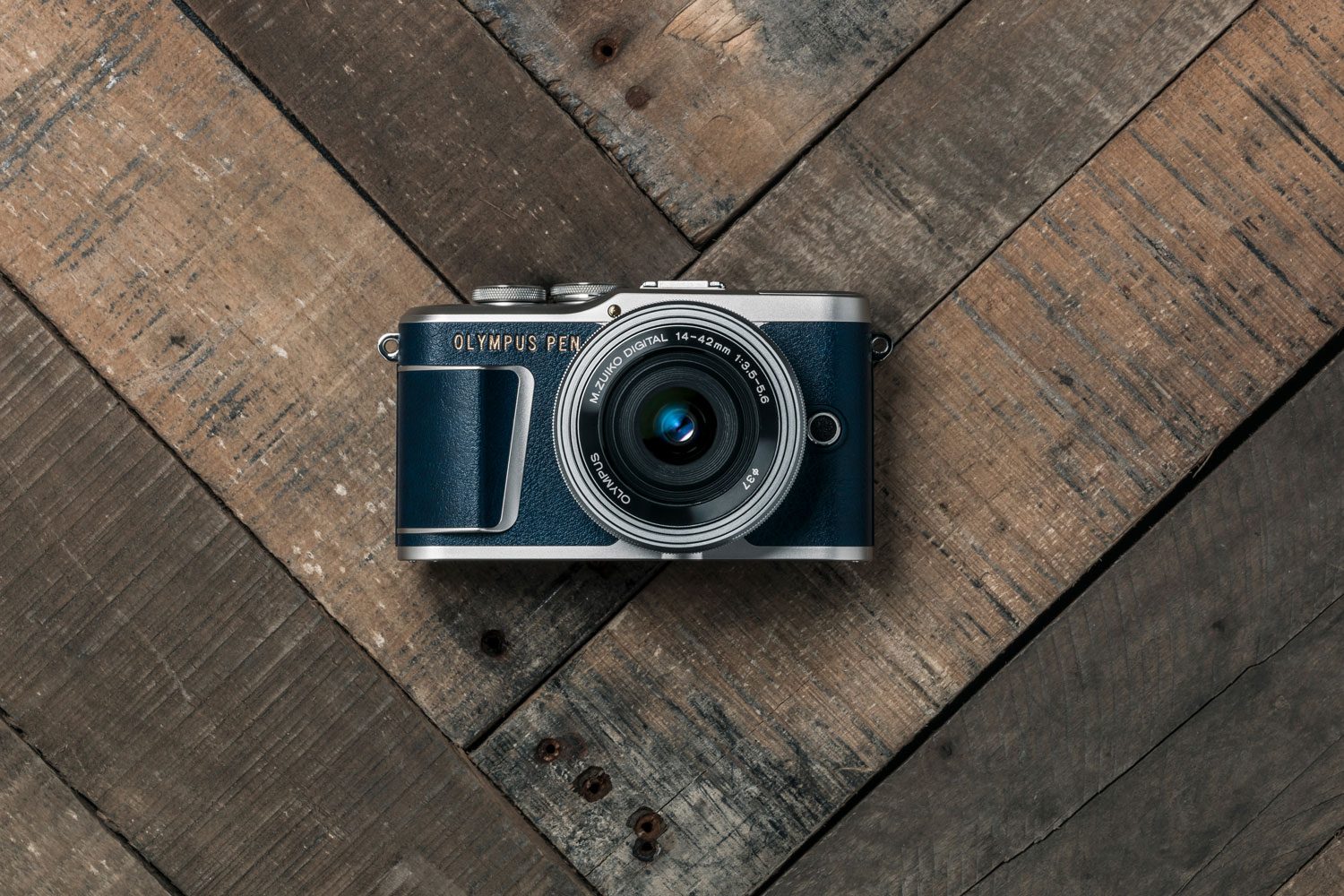 Olympus PEN E-PL9 blue