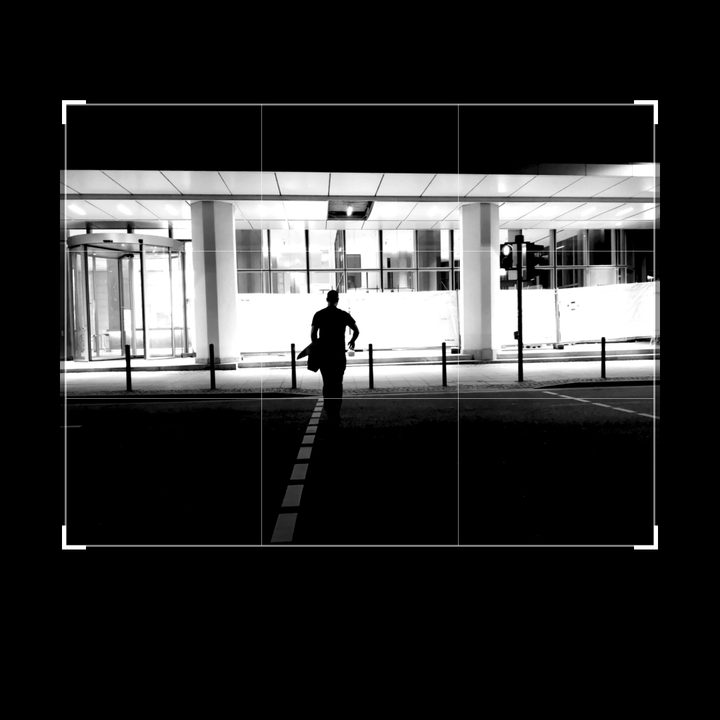 monochrome photography tips p20 pro street crop