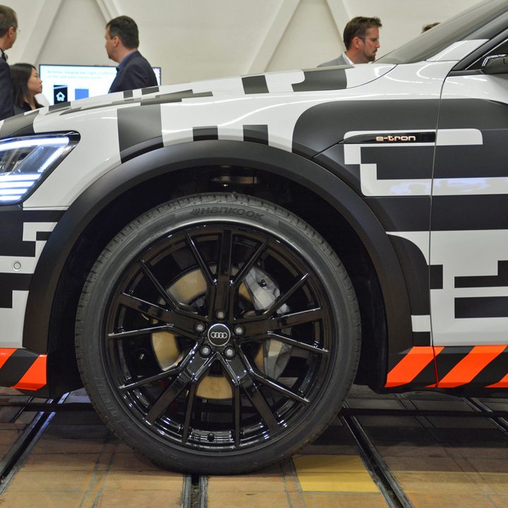 Audi e-tron