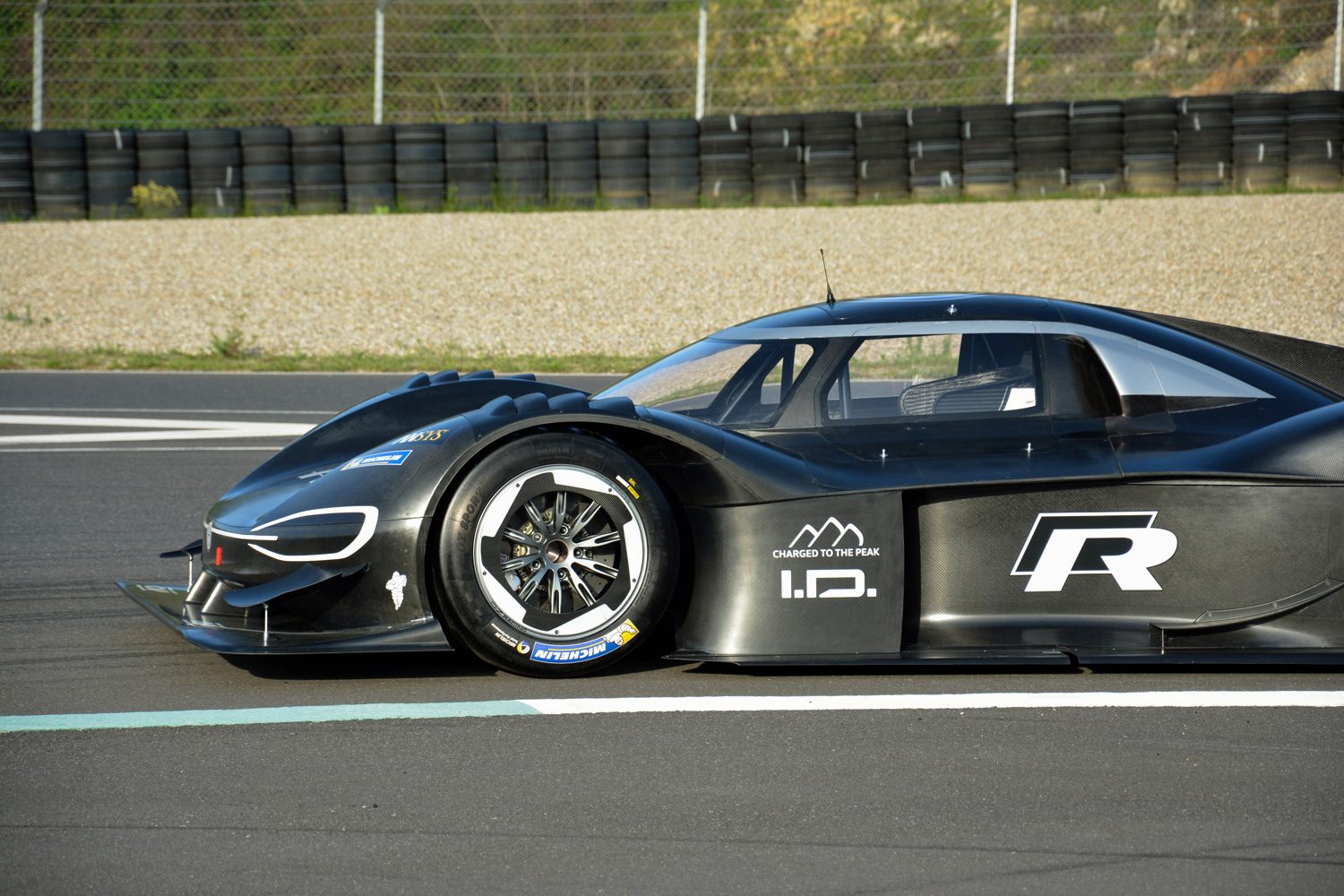 volkswagen i d r ev pikes peak rg id on track 8