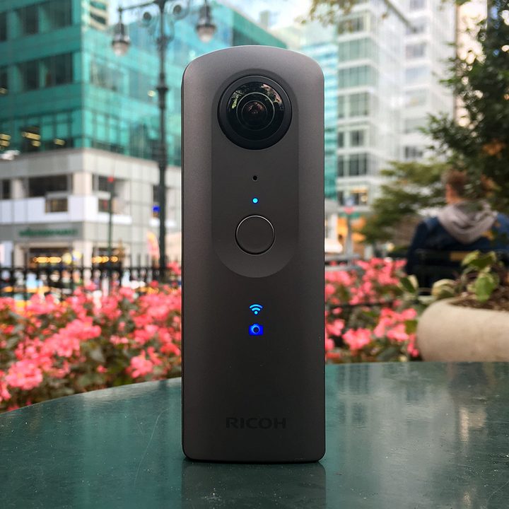 Ricoh Theta V