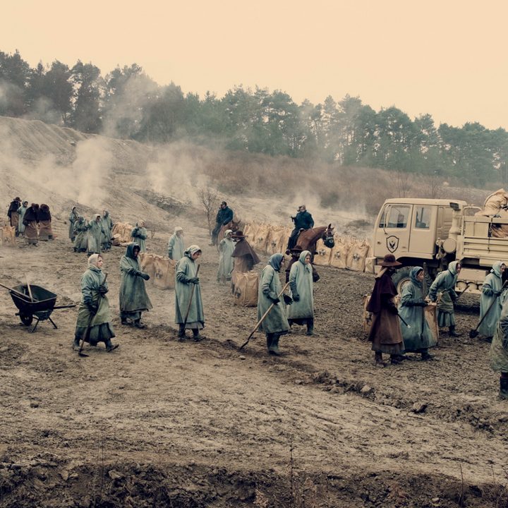 Life in the Colonies, hard labor work