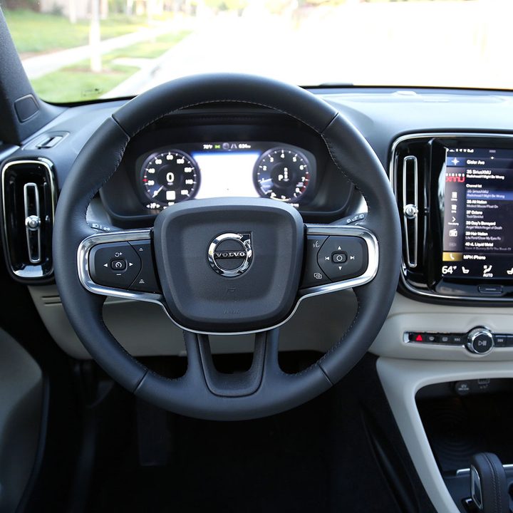 2018 Volvo XC40 Review