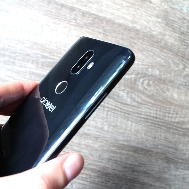 Alcatel 3V review