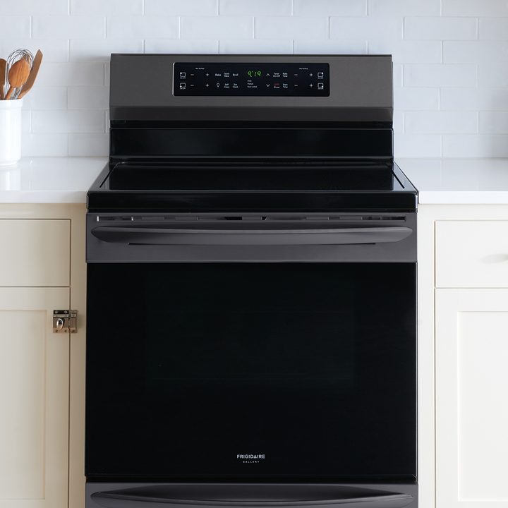 cooking on the frigidaire gallery fgif3036tf induction range self cleaning oven 7