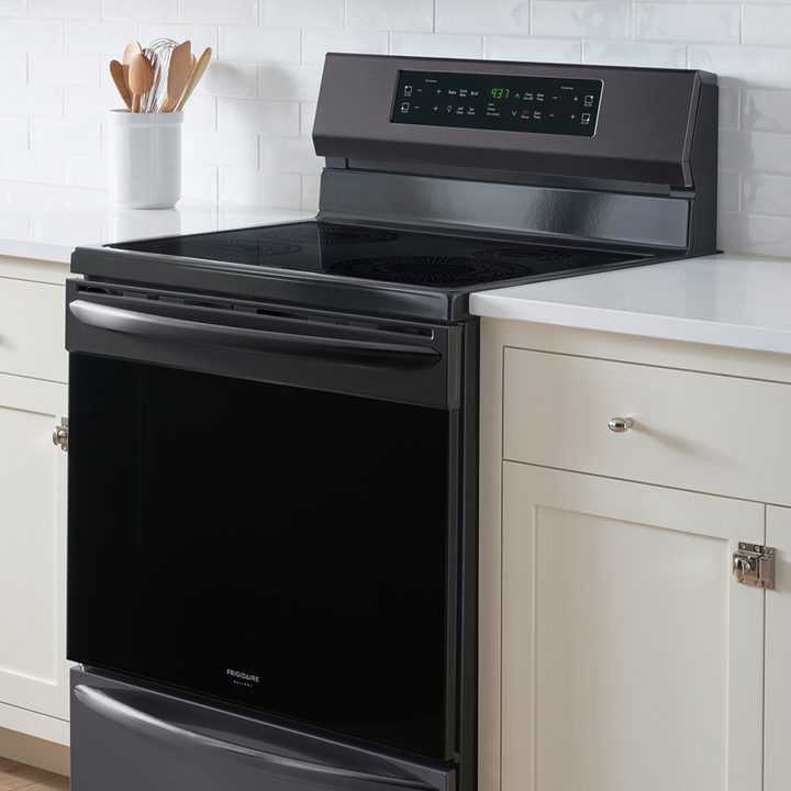 cooking on the frigidaire gallery fgif3036tf induction range self cleaning oven 8