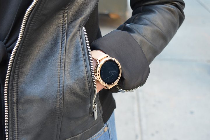 Kate Spade Scallop Touchscreen review