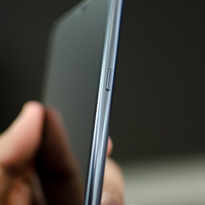 lg g7 news thinq hands on right profile