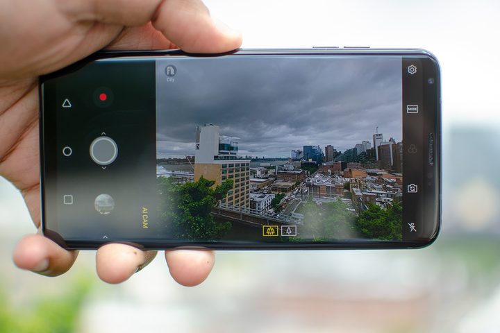lg v35 thinq city full