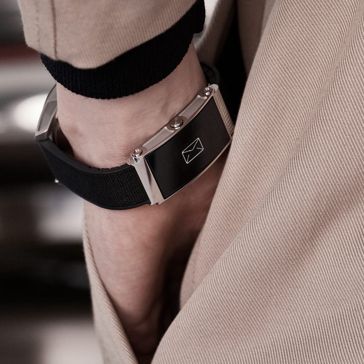 montblanc twin smart strap makes watches smarter normal