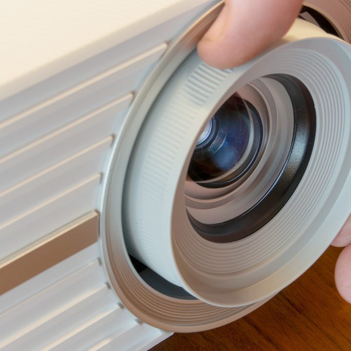 Optoma UHD50 Projector lens focus